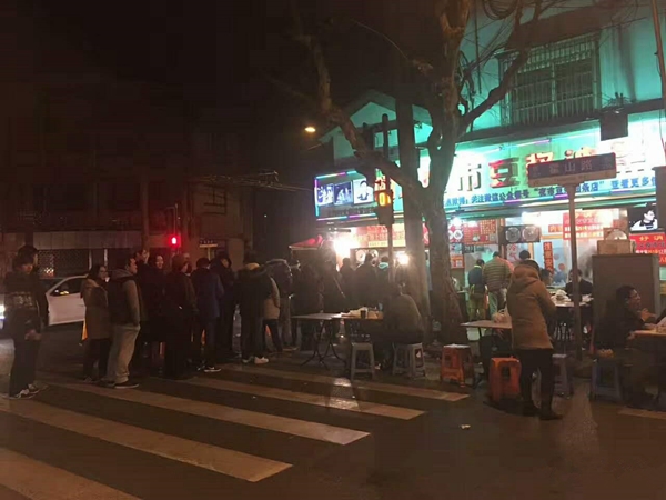 把豆?jié){油條做成夜宵，外賣(mài)月銷(xiāo)破百萬(wàn)，他已經(jīng)做了7年的網(wǎng)紅