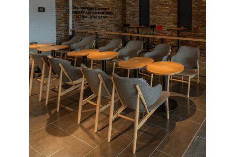餐廳家具定制中店主應注意什么，品森餐飲家具告訴你