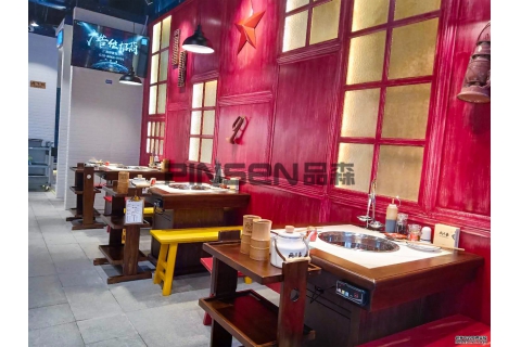 工廠直銷無煙火鍋?zhàn)罒咀涝趺礃樱空一疱佔(zhàn)酪紊a(chǎn)廠家購買有什么優(yōu)勢？